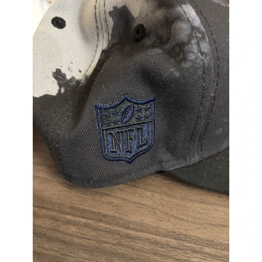Men's Black New England Patriots Ink Dye 2022 Sideline SnapBack Hat Used